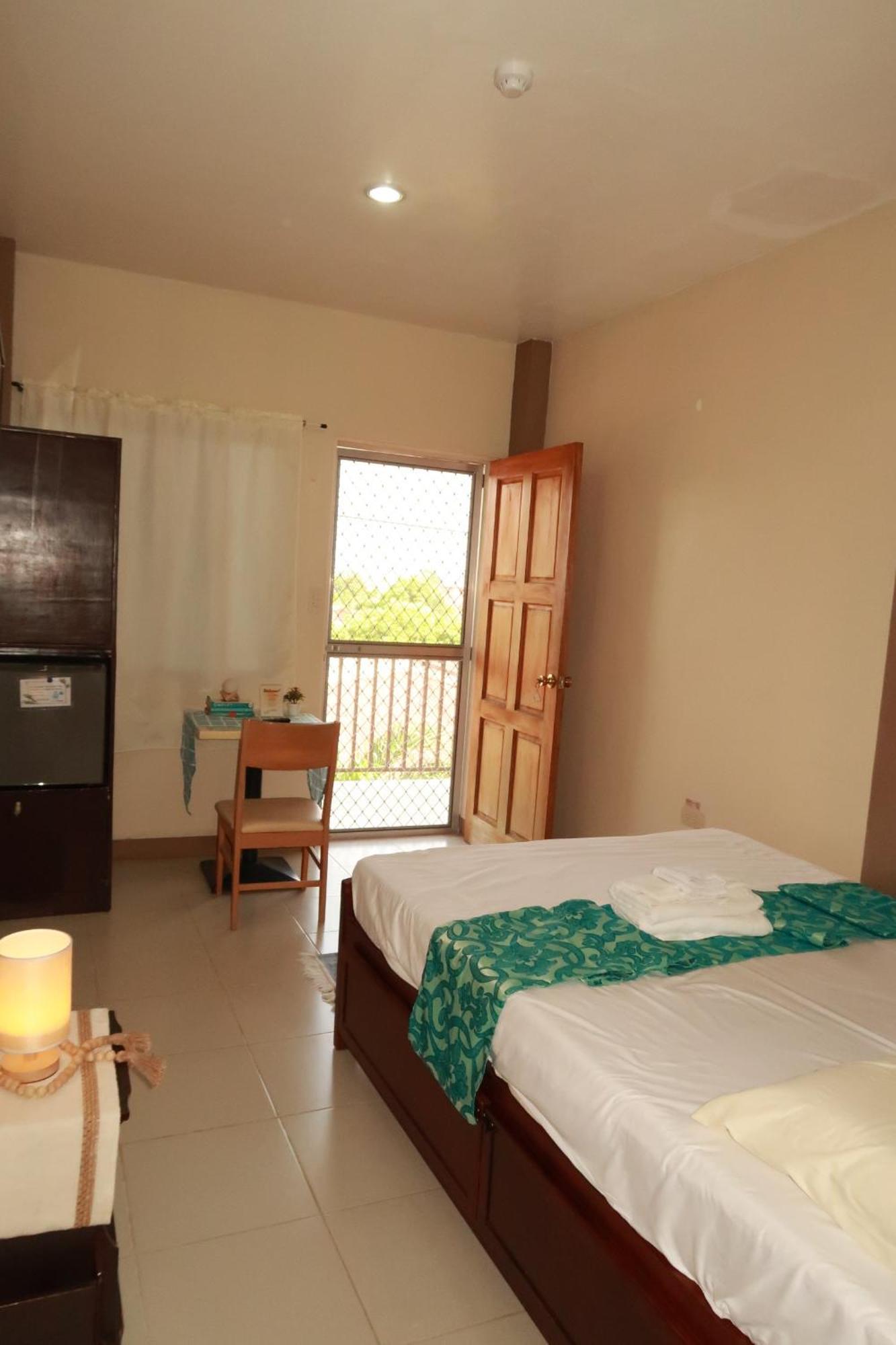 Jo-Cris Apartelle Lapu-Lapu City Exterior foto