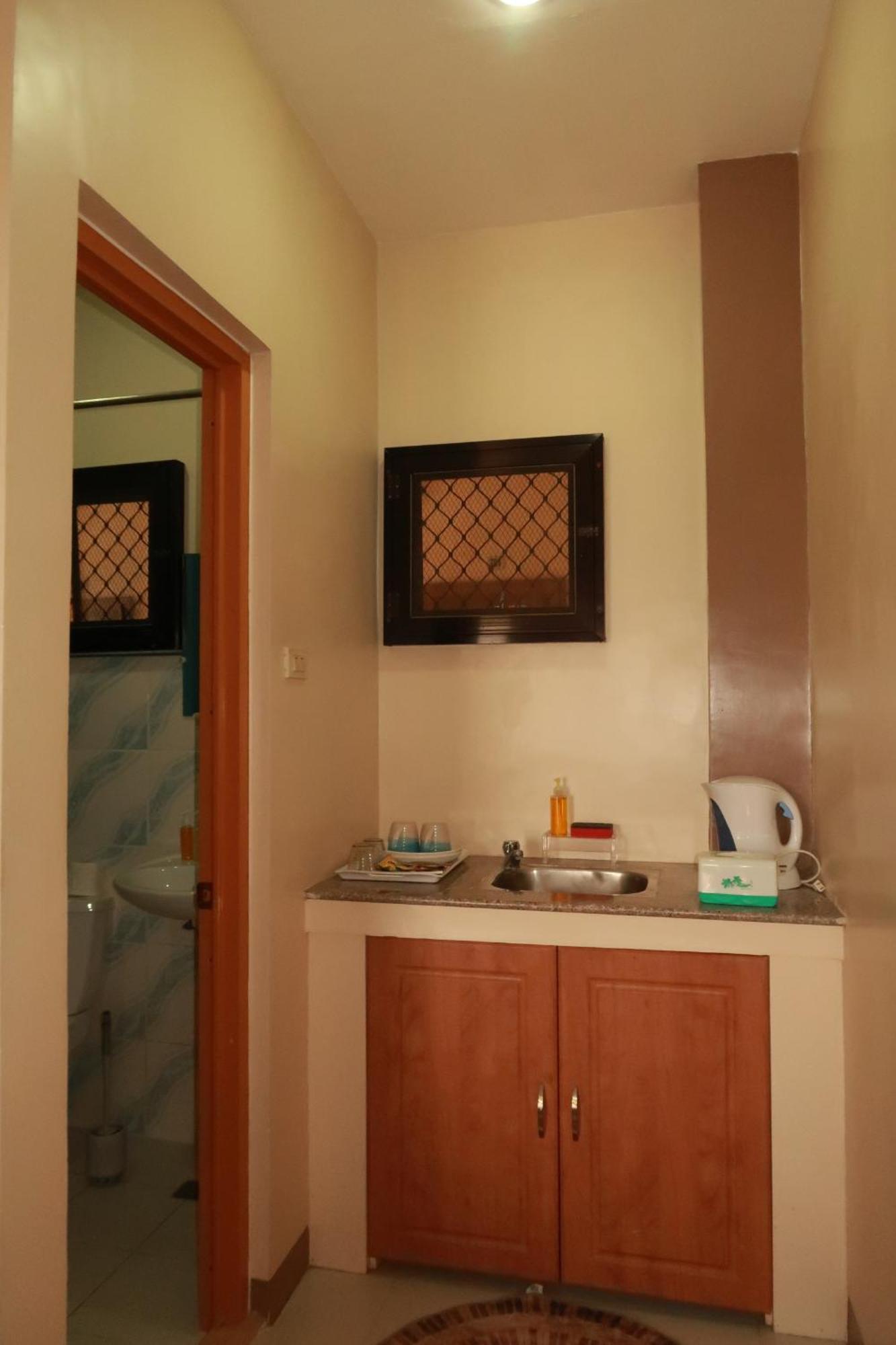 Jo-Cris Apartelle Lapu-Lapu City Exterior foto